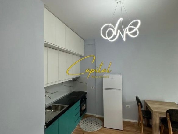 APARTAMENT ME QIRA 2+1 5 MAJI 60.000 LEKE