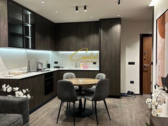 APARTAMENT ME QIRA 1+1 ISH EKSPOZITA 1000 EURO