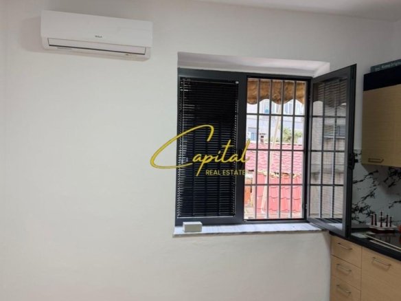 ZYRE ME QIRA 60 M2 RRUGA E DURRESIT 65.000 LEKE