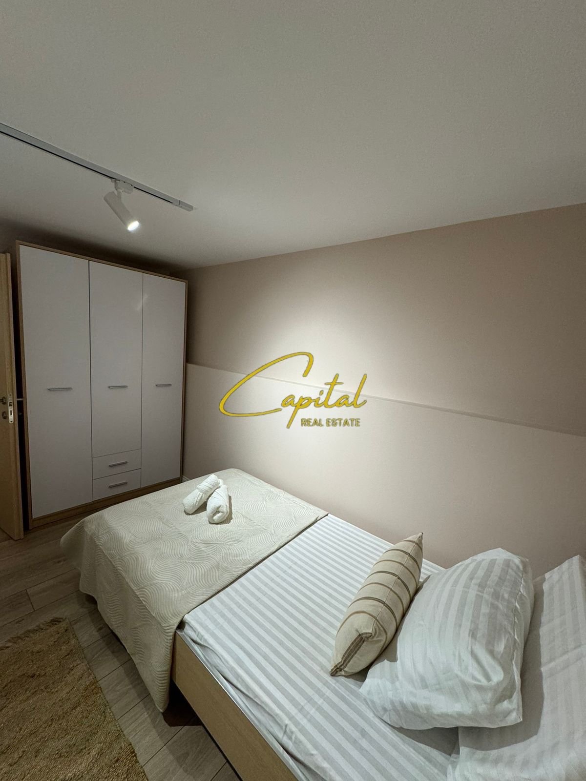 APARTAMENT ME QIRA 2+1 RRUGA ALI VISHA 65.000 LEKE