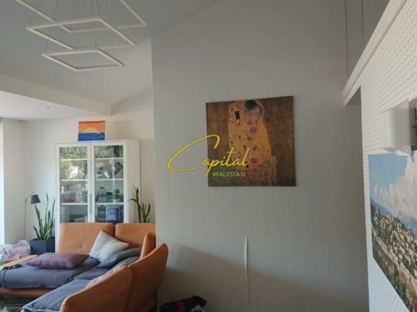 PENTHOUSE ME QIRA 4+1 LIQENI I THATE 1.750 EURO