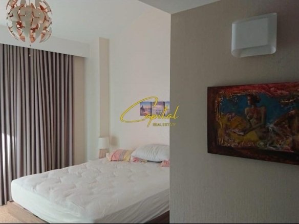 PENTHOUSE ME QIRA 4+1 LIQENI I THATE 1.750 EURO