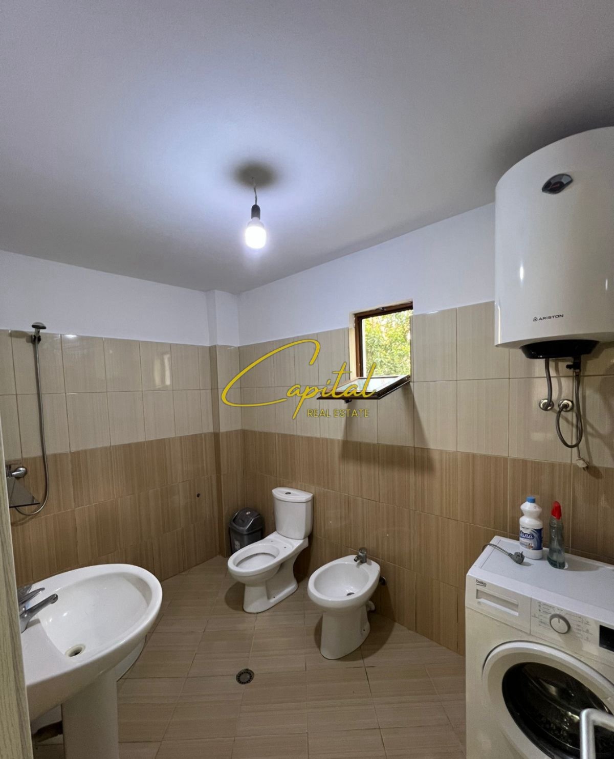 SHTEPI PRIVATE 70 M2 RRUGA 5 MAJI 45.000 LEKE