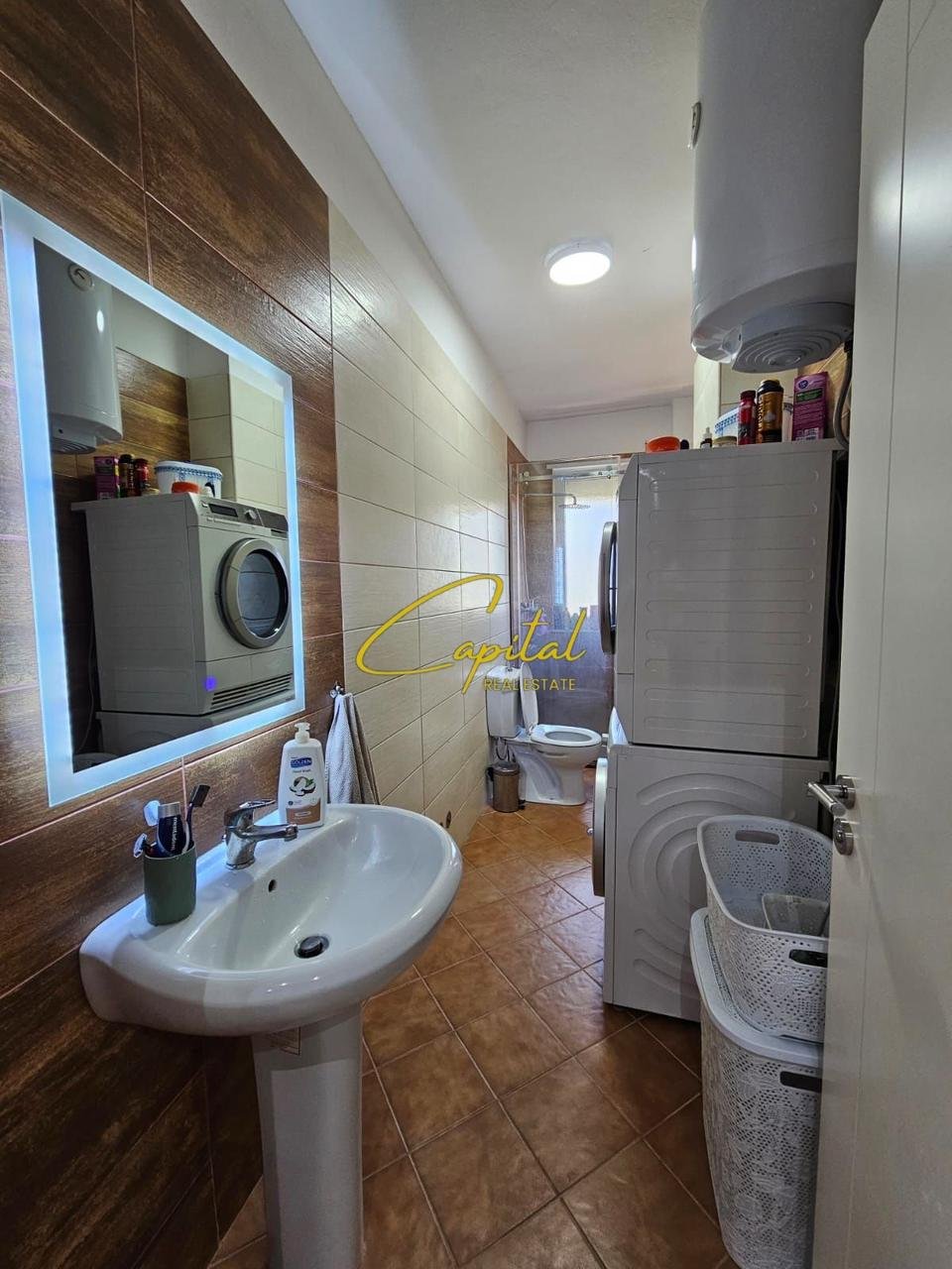 SHITET APARTAMENT 2+1 FRESKU 145.000 LEKE