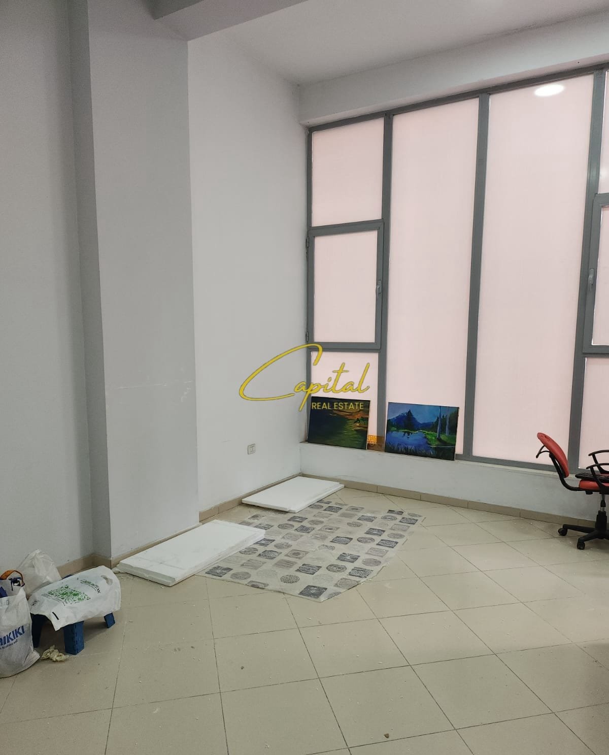 AMBIENT BIZNESI ME QIRA 60 M2 ASTIR 550 EURO
