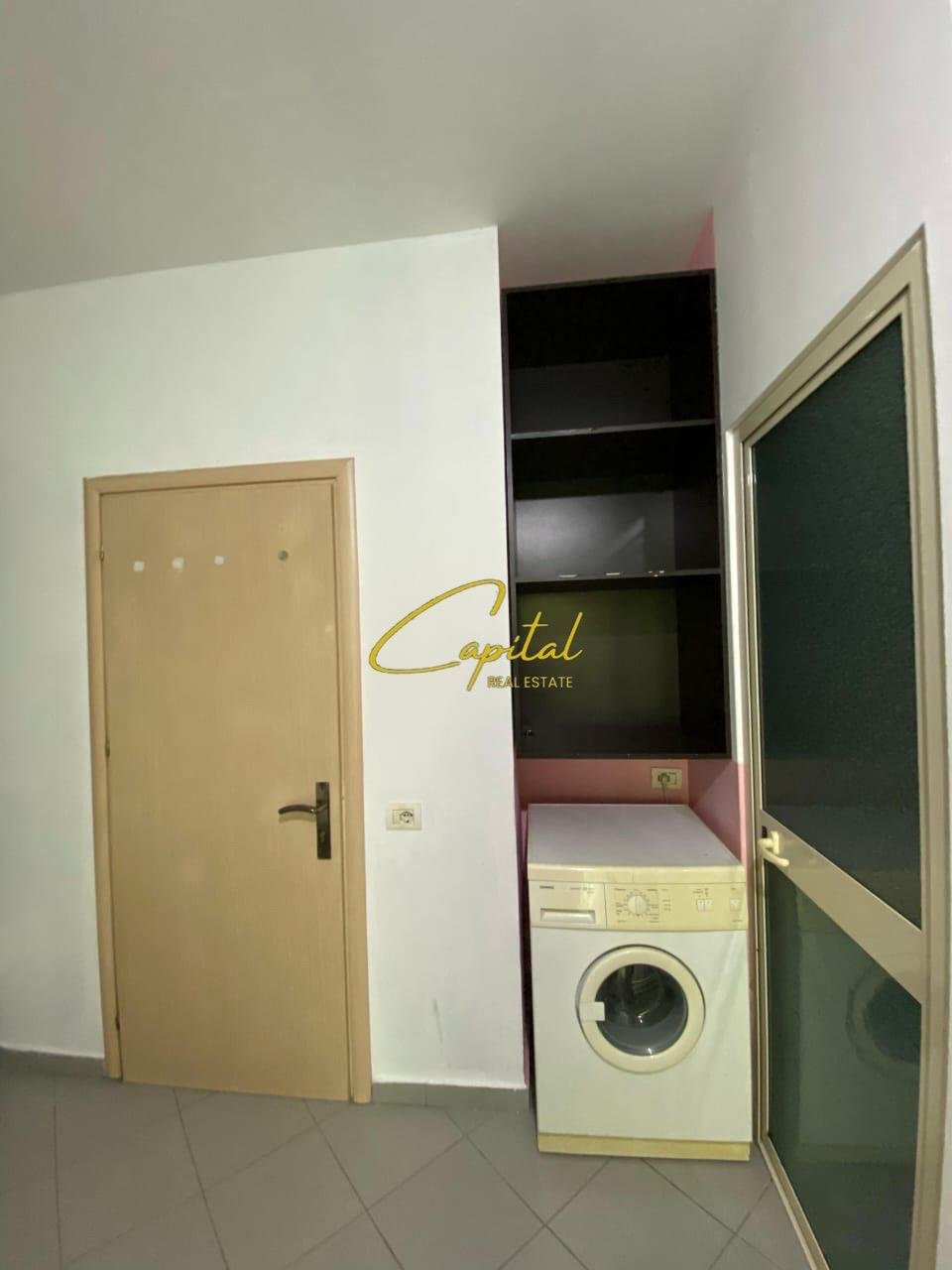 APARTAMENT GARSONIERE ME QIRA 40 M2 RRUGA E DURRESIT 35.000 LEKE