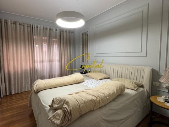 APARTAMENT ME QIRA 1+1 LIQENI ARTIFICIAL 800 EURO