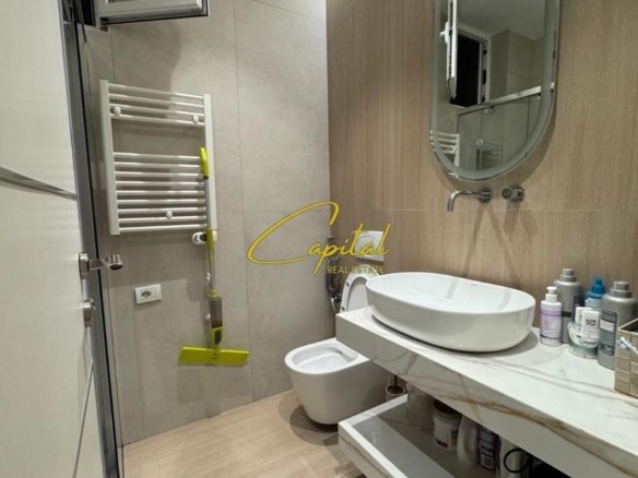 APARTAMENT ME QIRA 1+1 LIQENI ARTIFICIAL 800 EURO