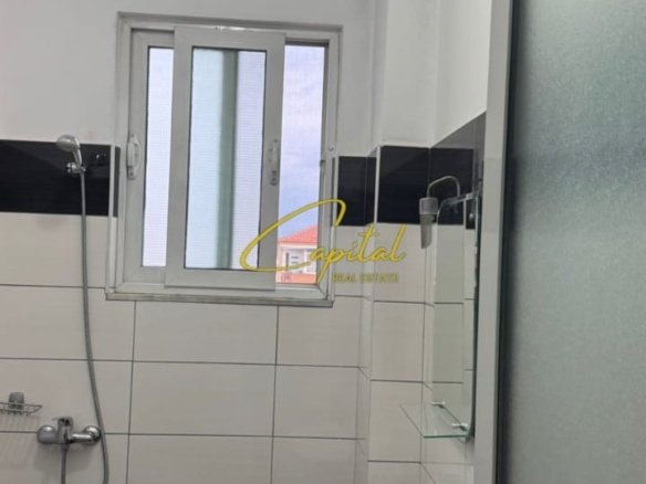 APARTAMENT ME QIRA 1+1 5 MAJI 45.000 LEKE