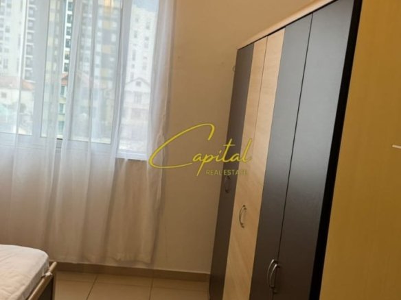 APARTAMENT ME QIRA 1+1 5 MAJI 45.000 LEKE