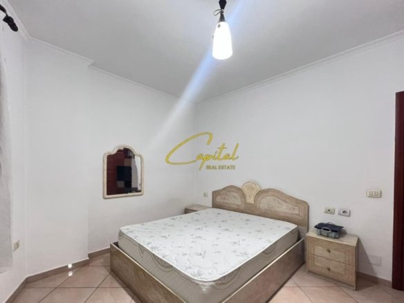 APARTAMENT ME QIRA 1+1 PORCELANI 40.000 LEKE