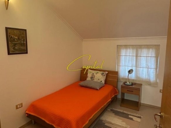 APARTAMENT ME QIRA 3+1 KOMUNA E PARISIT 100.000 LEKE