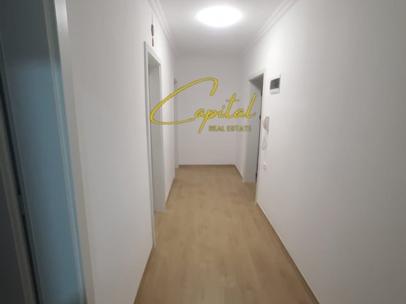 ZYRE ME QIRA 80 M2 PAZARI I RI 120.000 LEKE