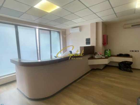 ZYRE ME QIRA 306 M2 RRUGA E DIBRES 3.400 EURO