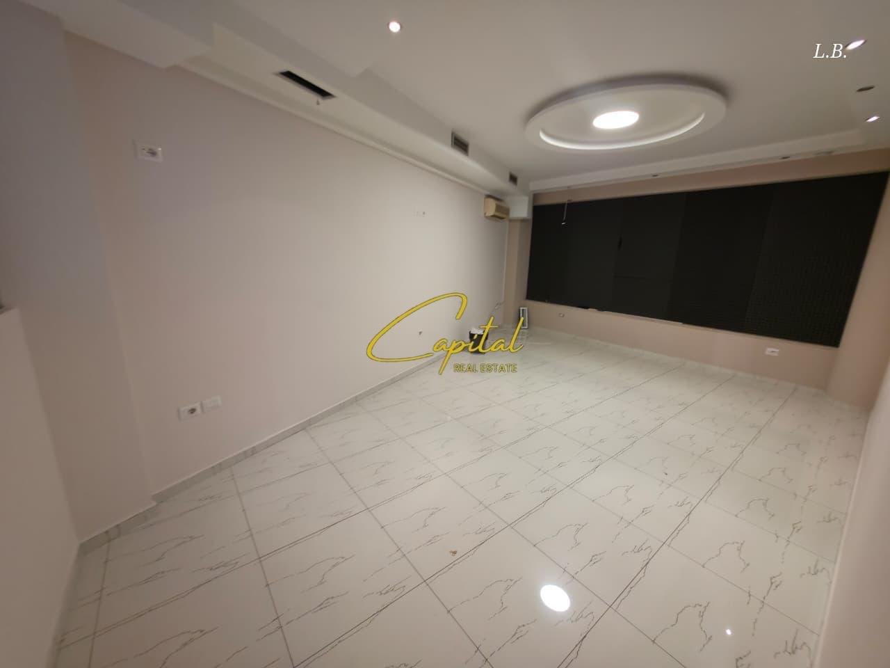 ZYRE ME QIRA 80 M2 RRUGA E DIBRES 1.200 EURO