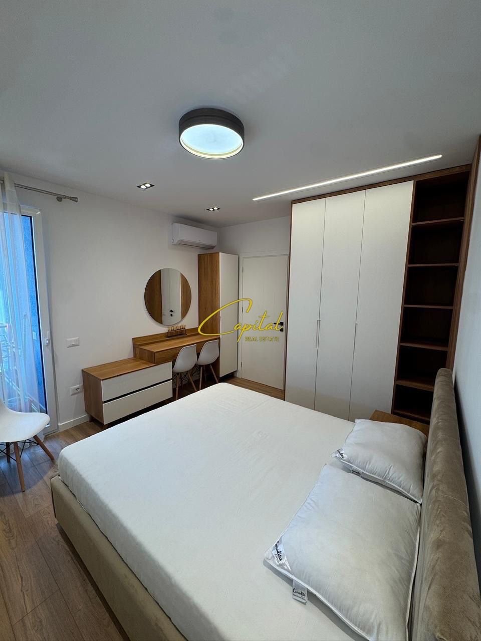 APARTAMENT ME QIRA 1+1 KOMPLEKSI DELIJORGJI 65.000 LEKE