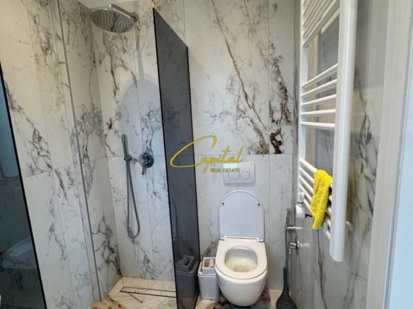 APARTAMENT ME QIRA 1+1 KOMPLEKSI DELIJORGJI 65.000 LEKE