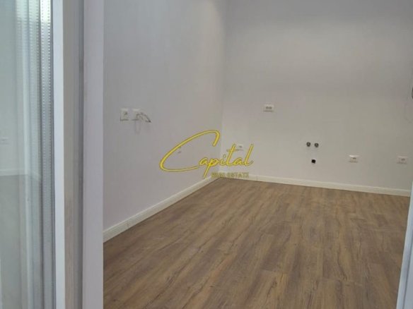 SHITET APARTAMENT 2+1 RRUGA BARDHYL 148.000 EURO