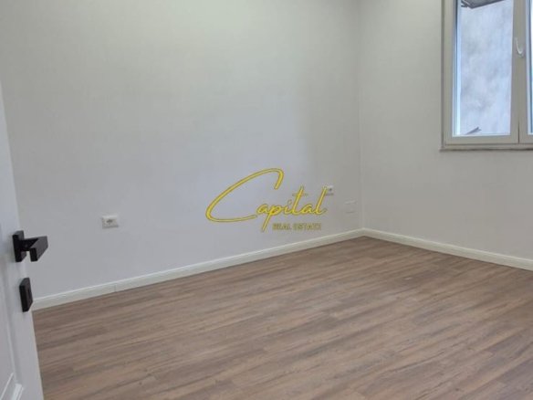 SHITET APARTAMENT 2+1 RRUGA BARDHYL 148.000 EURO