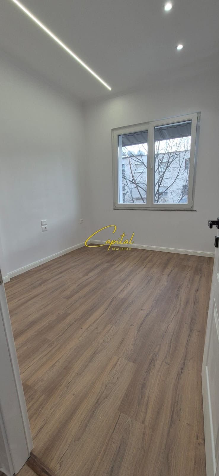 SHITET APARTAMENT 2+1 RRUGA BARDHYL 148.000 EURO