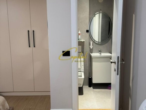 APARTAMENT ME QIRA 2+1 RRUGA E DIBRES 70.000 LEKE