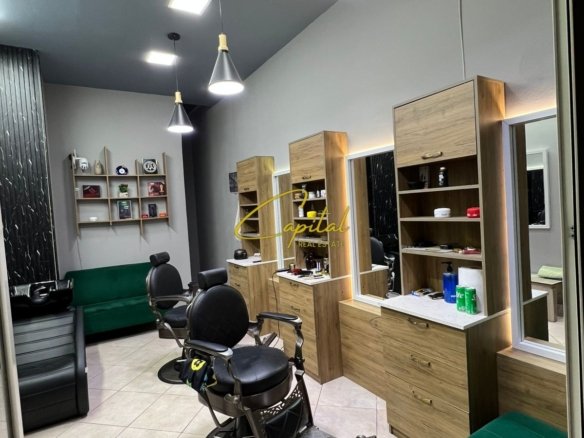 SHITET BIZNES BERBERHANE 25 M2 YZBERISHT 2.200 EURO