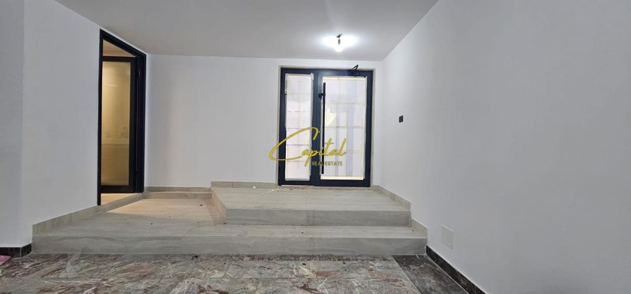 AMBIENT BIZNESI ME QIRA 200 M2 ISH BLLOKU 300.000 LEKE