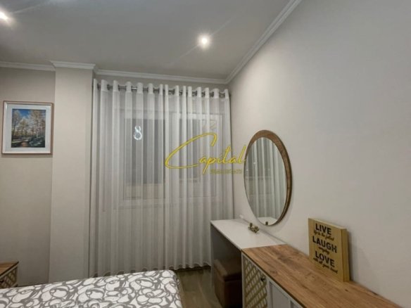 APARTAMENT ME QIRA 1+1 KOMPLEKSI DELIJORGJI 65.000 LEKE