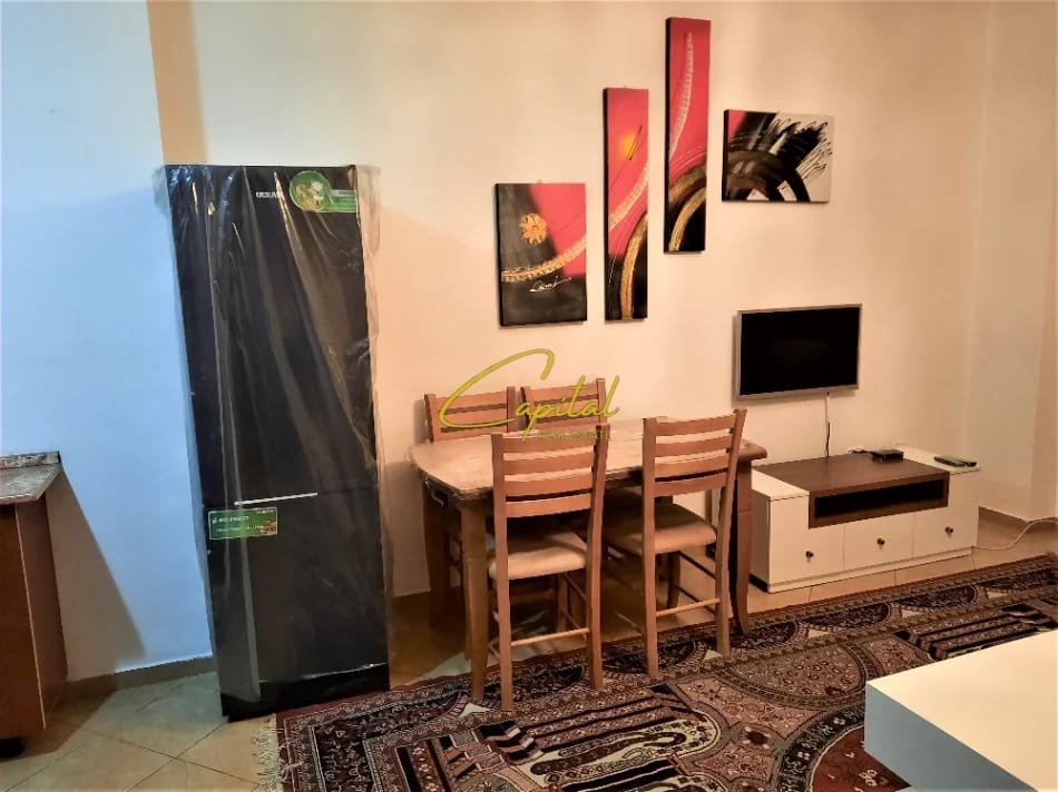 SHITET APARTAMENT 1+1 RRUGA 5 MAJI 12.000.000 LEKE