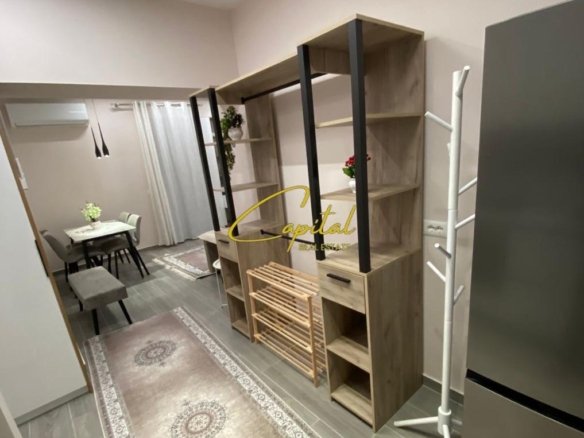 APARTAMENT ME QIRA 1+1 RRUGA E ELBASANIT 60.000 LEKE