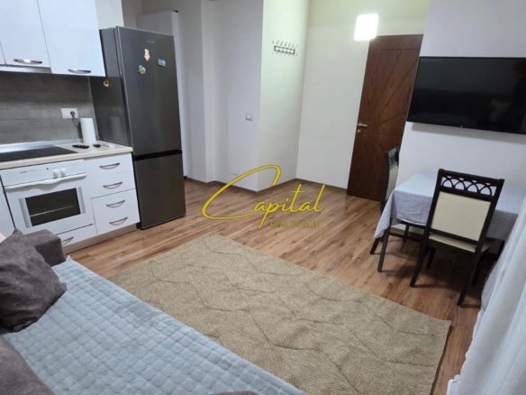 APARTAMENT ME QIRA 1+1 RRUGA KUVAJT 45.000 LEKE
