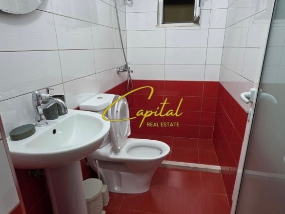 APARTAMENT ME QIRA 1+1 RRUGA KUVAJT 45.000 LEKE
