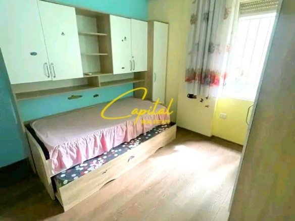 APARTAMENT ME QIRA 2+1 FRESKU 40.000 LEKE