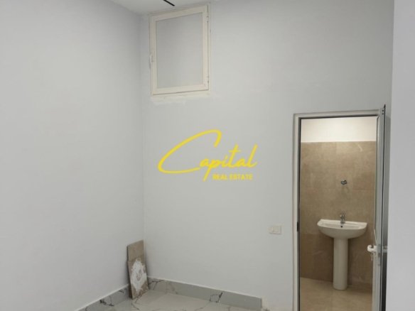 SHITET AMBIENT BIZNESI 38 M2 QENDER 190.000 EURO