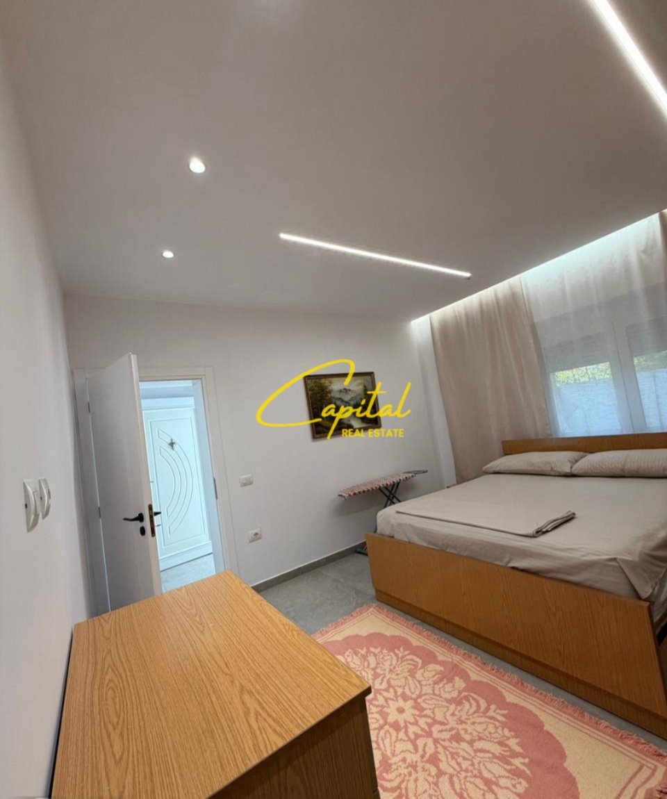 APARTAMENT ME QIRA 1+1 SPITALI AMERIKAN 2 45.000 LEKE