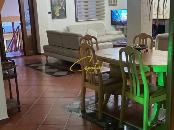 APARTAMENT ME QIRA 2+1 ALI DEMI 55.000 LEKE