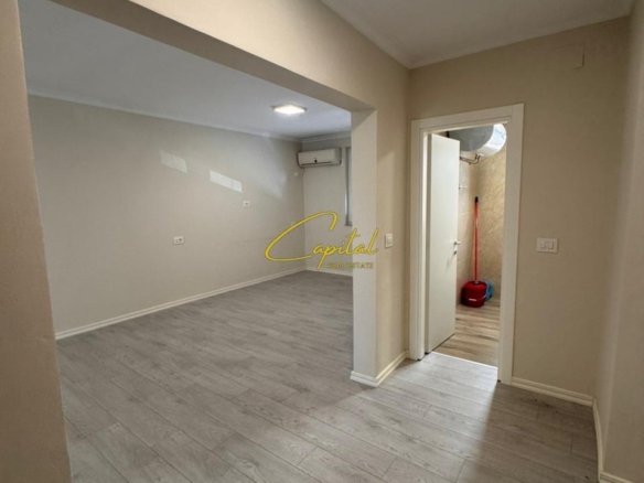 ZYRE ME QIRA 70 M2 21 DHEJTORI 800 EURO