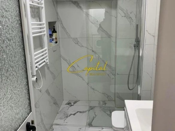 APARTAMENT ME QIRA 1+1 XHAMLLIKU 45.000 LEKE