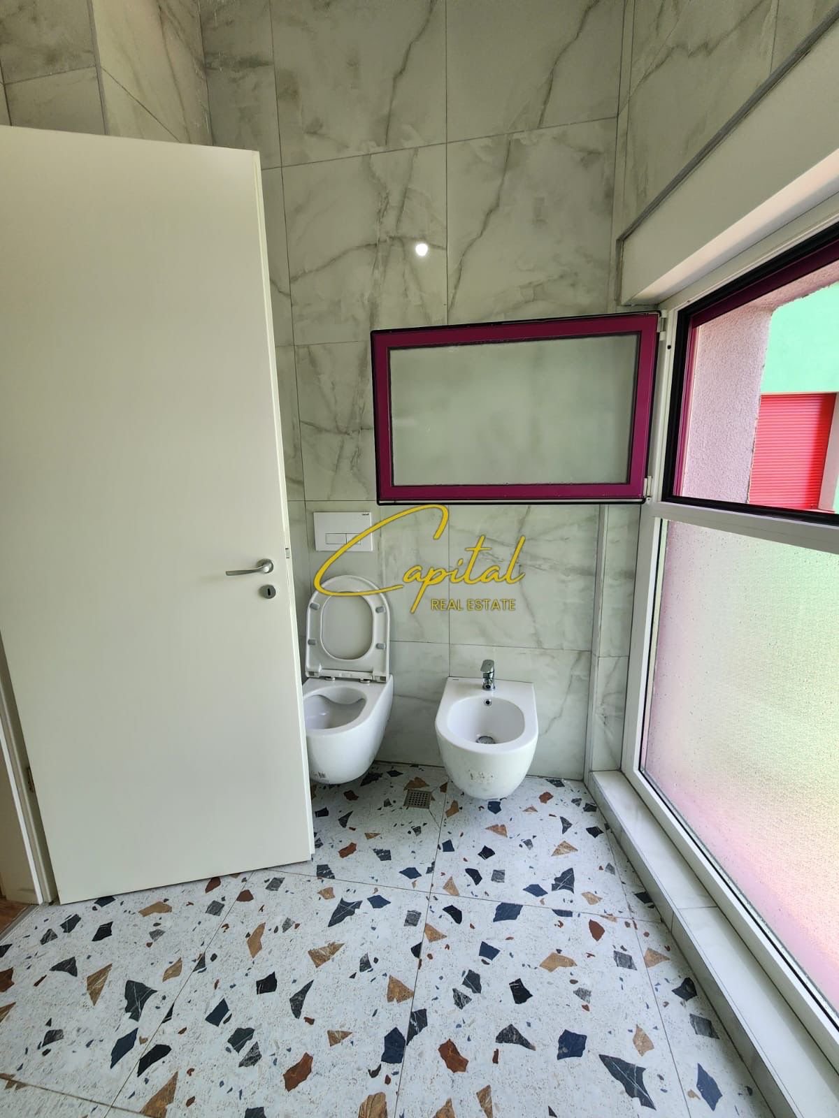 GARSONIERE ME QIRA 35 M2 ALI DEMI 36.000 LEKE