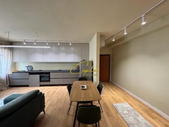 APARTAMENT ME QIRA 2+1 RRUGA E DURRESIT 1.100 EURO
