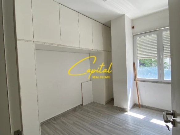 APARTAMENT ME QIRA 1+1 RRUGA 5 MAJI 40.000 LEKE