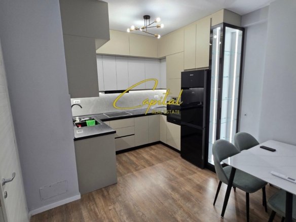 APARTAMENT ME QIRA 1+1 ZOGU I ZI 65.000 LEKE