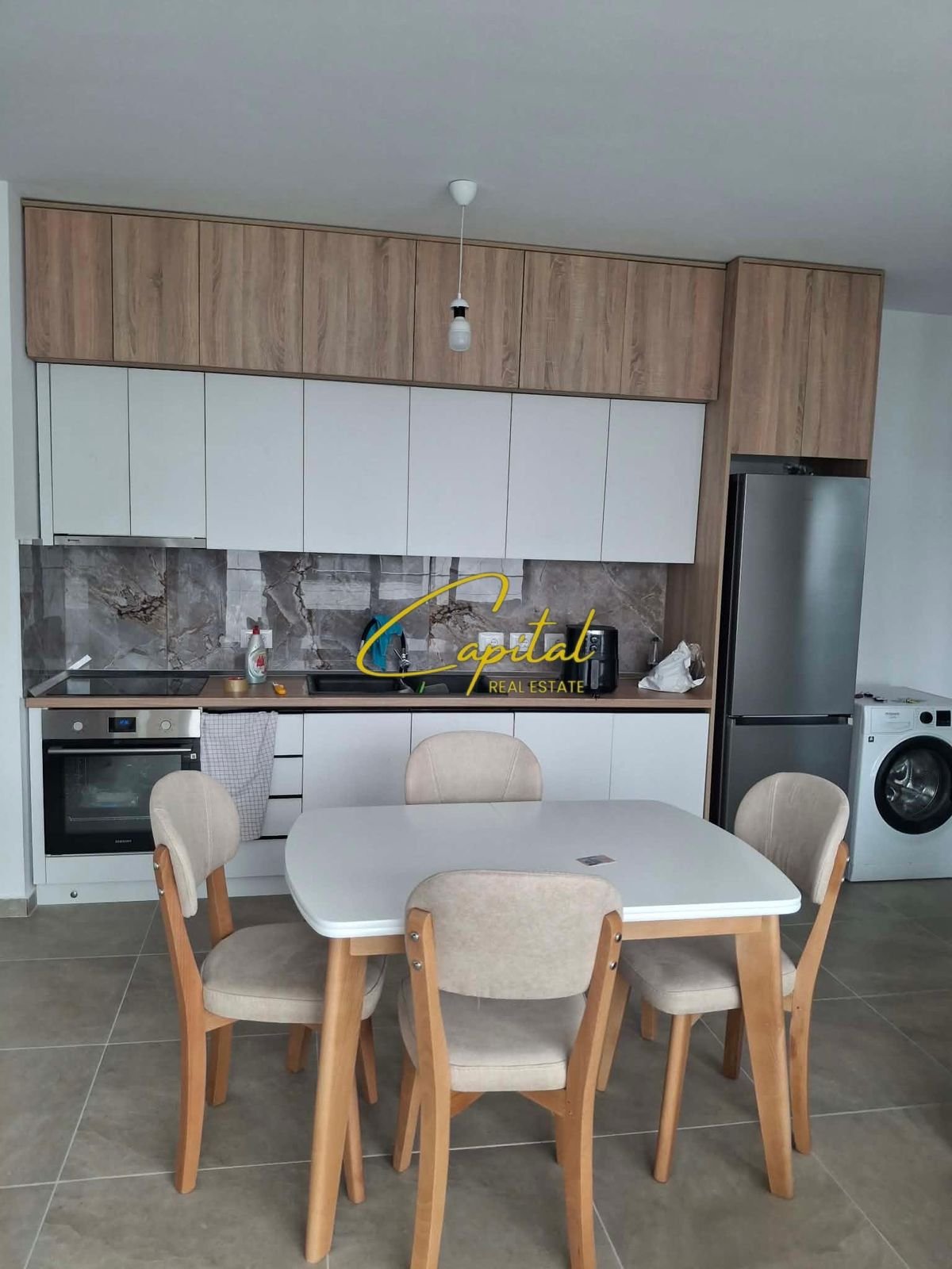 APARTAMENT ME QIRA 2+1 RRUGA XHANFIZE KEKO 600 EURO