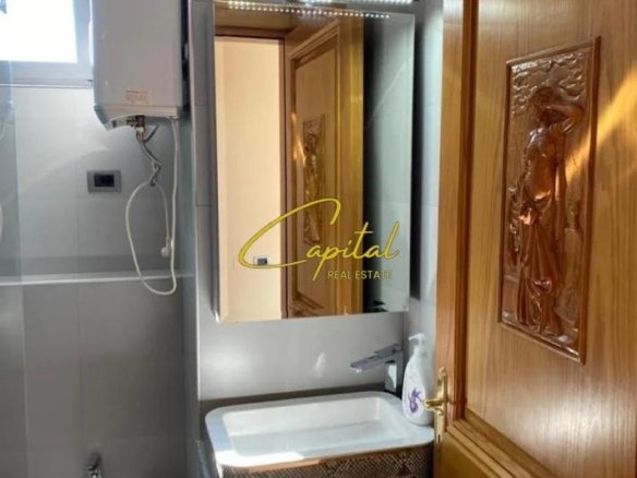 APARTAMENT ME QIRA 1+1 21 DHJETORI 600 EURO