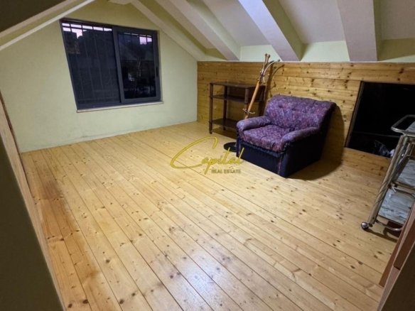 SHITET VILE PRIVATE 180 M2 ISH STACIONI TRENIT 290.000 EURO