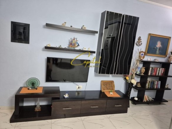APARTAMENT ME QIRA 2+1 ISH TREGU ELEKTRIK 650 EURO
