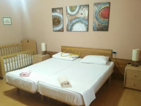 APARTAMENT ME QIRA 2+1 ISH TREGU ELEKTRIK 45.000 LEKE
