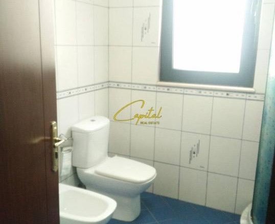 APARTAMENT ME QIRA 2+1 ISH TREGU ELEKTRIK 45.000 LEKE
