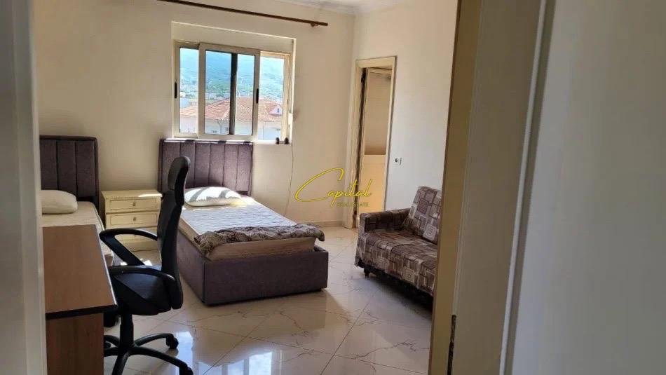 PENTHOUSE ME QIRA 3+1 KODRA E PRIFTIT 60.000 LEKE