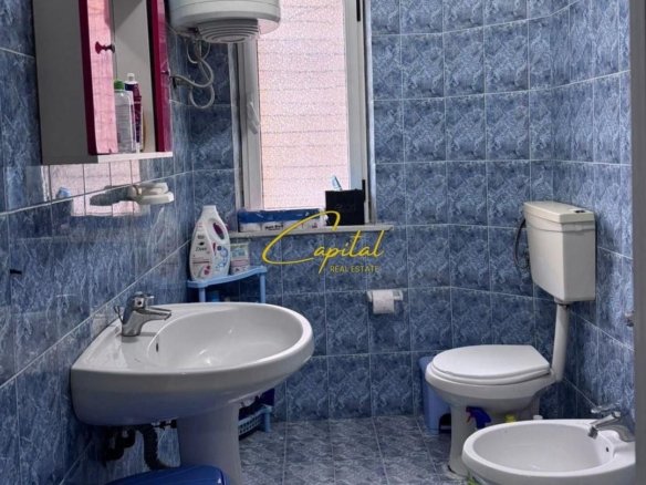 APARTAMENT ME QIRA 1+1 21 DHJETORI 38.000 LEKE